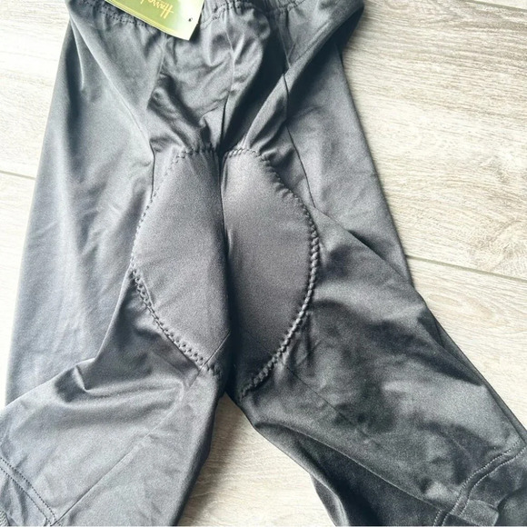 NWT Harrods Padded Cycling Bike Shorts Made in Italy - Picture 5 of 8